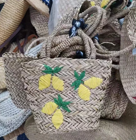 Petita bossa de palla brodat