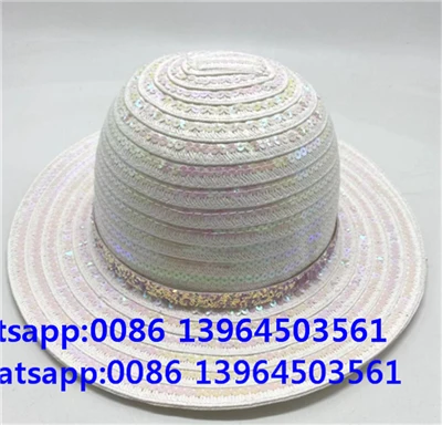 Barret de dona blanc de lluentons